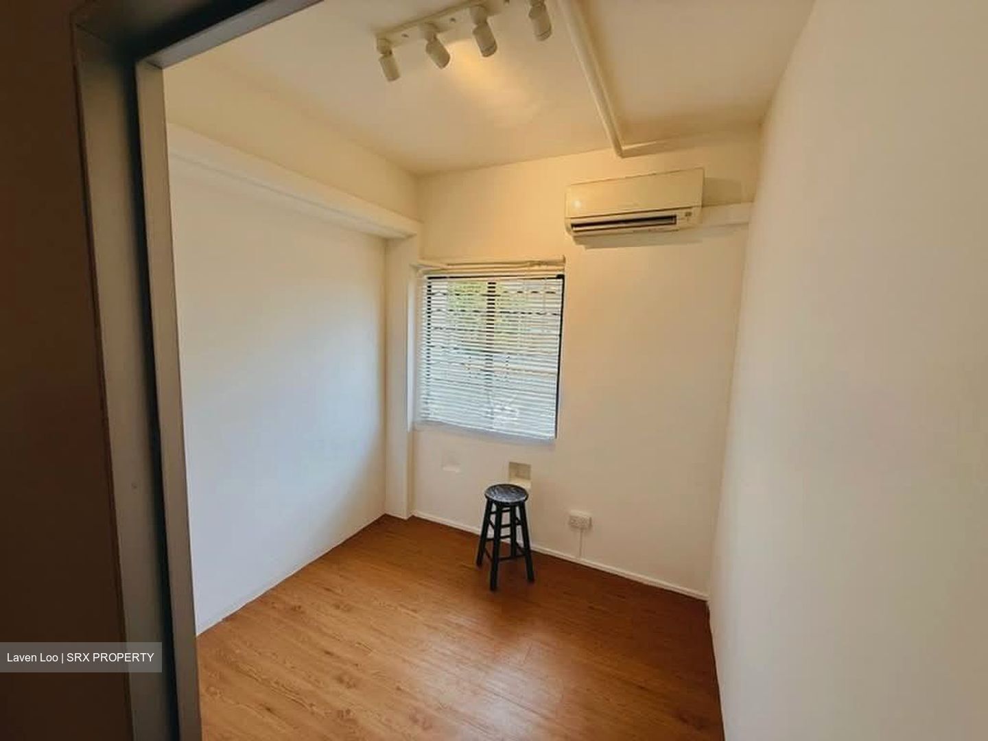 Macpherson Road (D13), Office #573653721